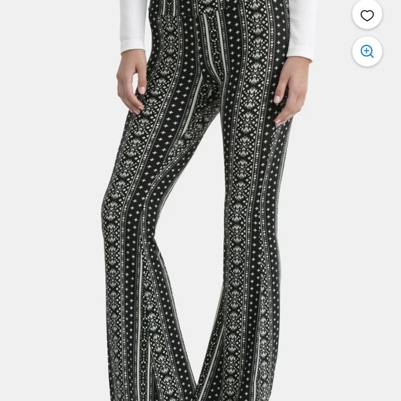 No Boundaries Pants - NWT No Boundaries Flare pant Size XS